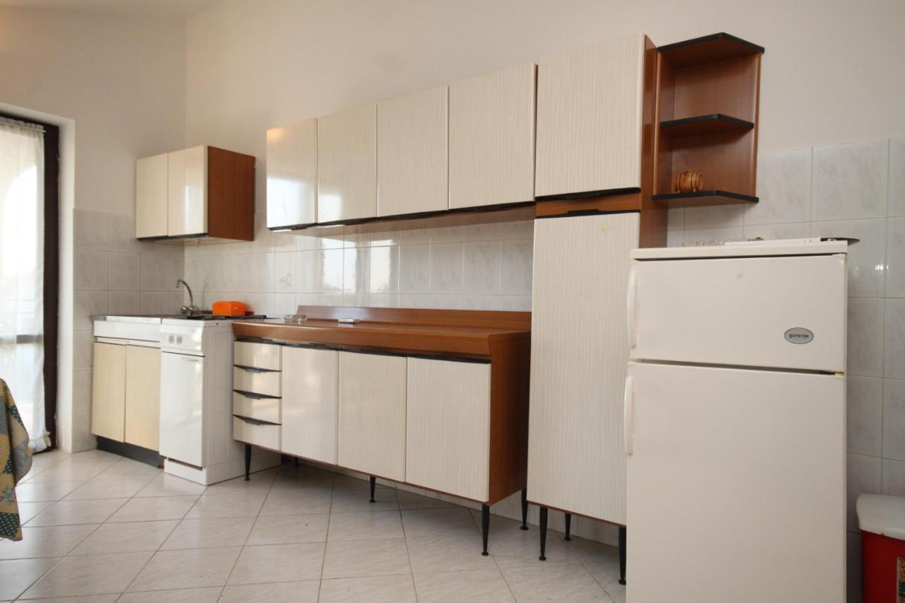 Apartments With A Parking Space Umag - 7094 Bagian luar foto